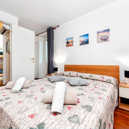 Havana - Apartment With Sea View Ρόβινι Εξωτερικό φωτογραφία