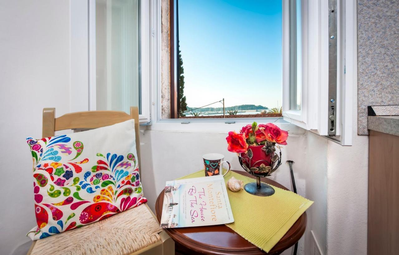 Havana - Apartment With Sea View Ρόβινι Εξωτερικό φωτογραφία
