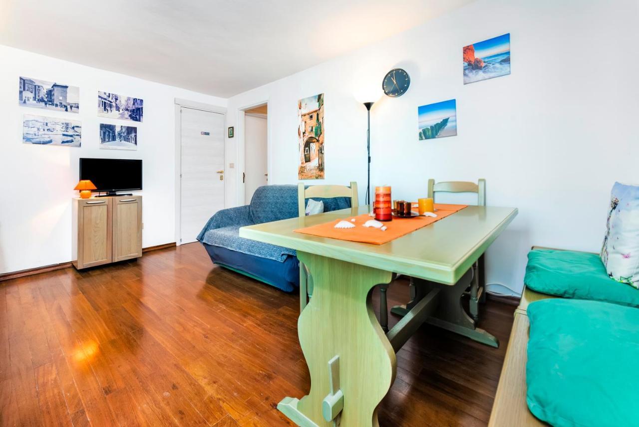 Havana - Apartment With Sea View Ρόβινι Εξωτερικό φωτογραφία